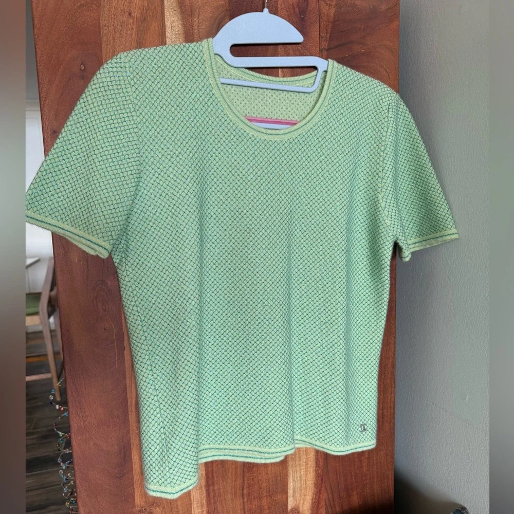 CHANEL Cashmere Vintage Light Green/Teal Thread 🧵 Short-Sleeve Knit Top - Picture 4 of 13
